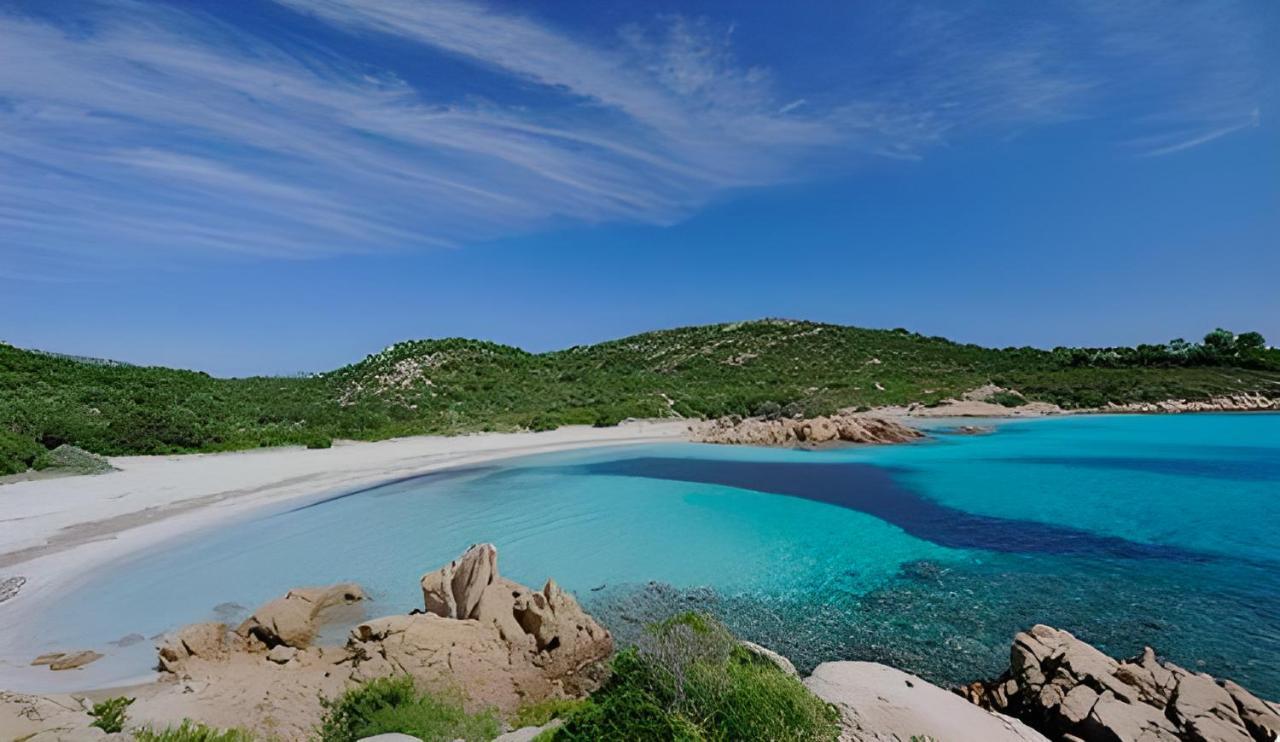 Lightblue-Celeste Central Apartment In Porto Rotondo Luaran gambar