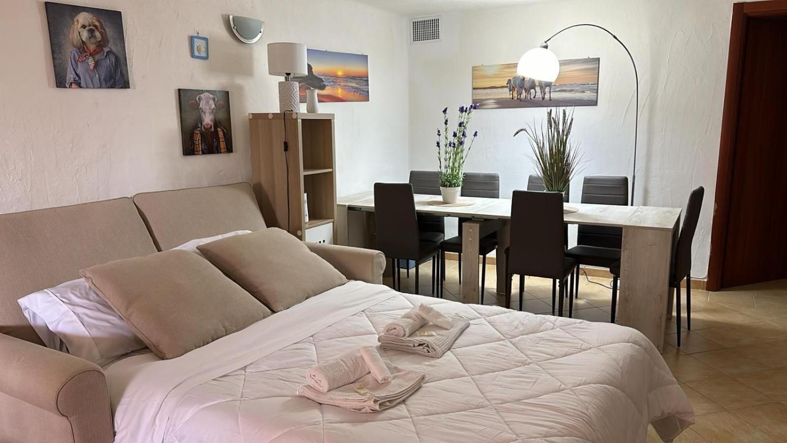 Lightblue-Celeste Central Apartment In Porto Rotondo Luaran gambar